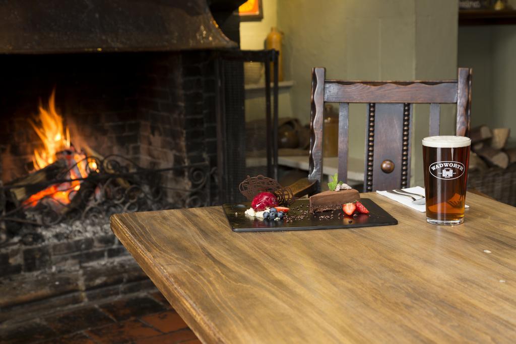 Hadley Bowling Green Inn Droitwich Exterior foto